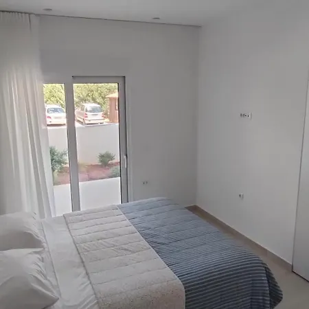 Marina Bay Aparment